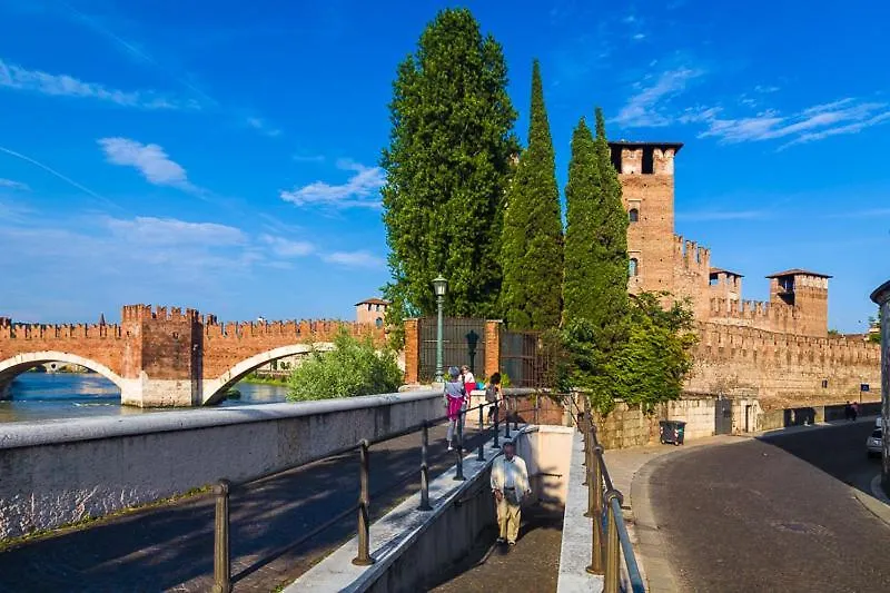 Riva San Zeno - Mood Apartments Verona